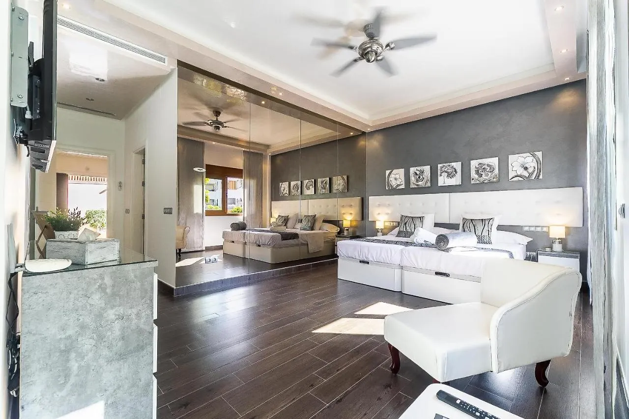 Vive Villa Exclusiva Mar Y Golf, Solo Adultos Benalmádena